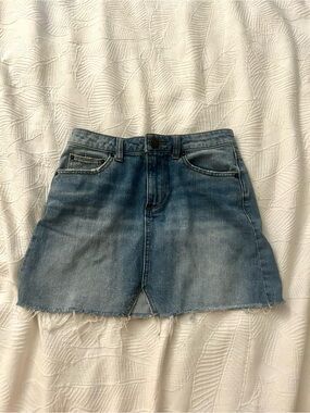 BDG Denim Mini Skirt XS - Light Blue Wash